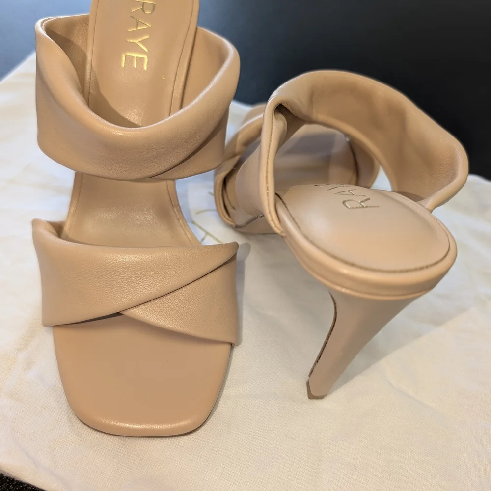 RAYE Women's Cream Mules DUST BAG INCLUDED - Picture 2 of 6